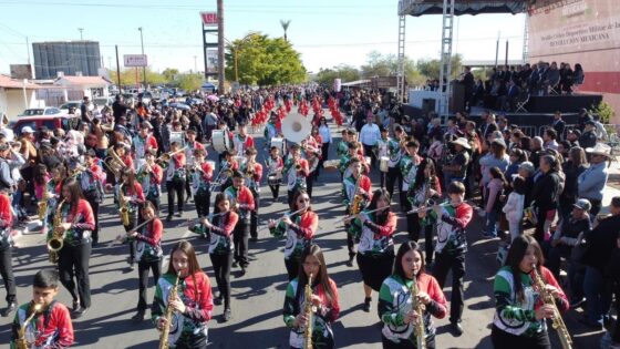 Desfilan miles de caborquenses por el 114 aniversario de la Revolución Mexicana