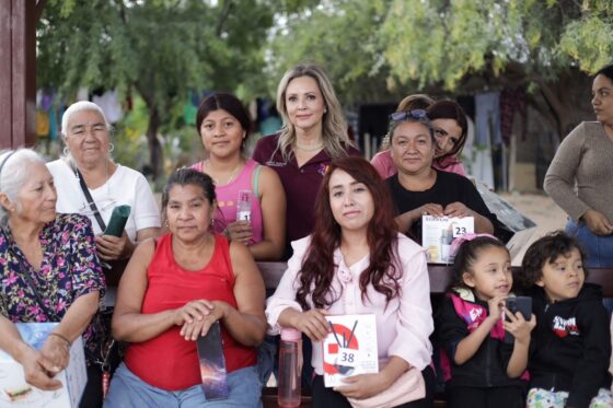 DIF Caborca consciente a las madres de la costa con entrega de regalos