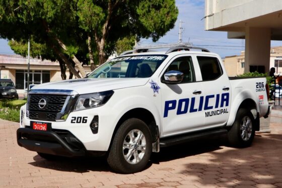Entrega “El Cubano” nueva patrulla, uniformes y equipo táctico a Seguridad Pública Municipal.